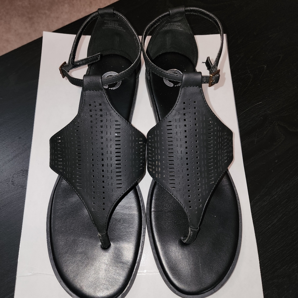 Journee Collection Sandals
